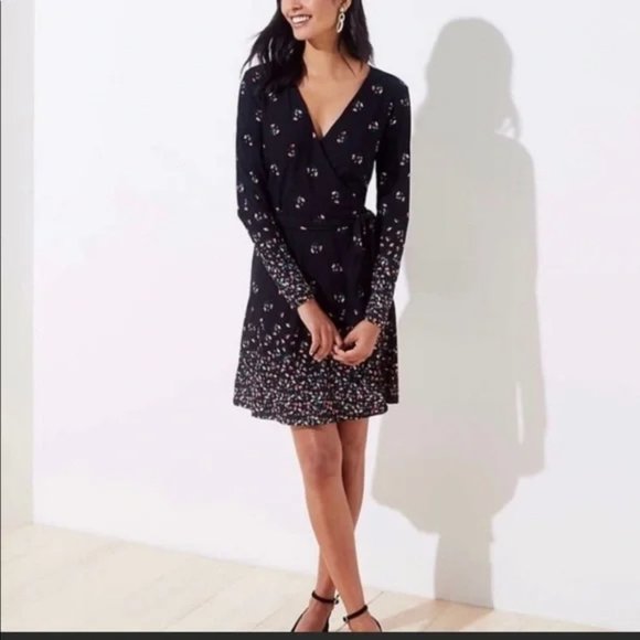 🔥 LOFT | Black Floral Soft Rayon Knit Wrap Dress Small - Picture 1 of 6